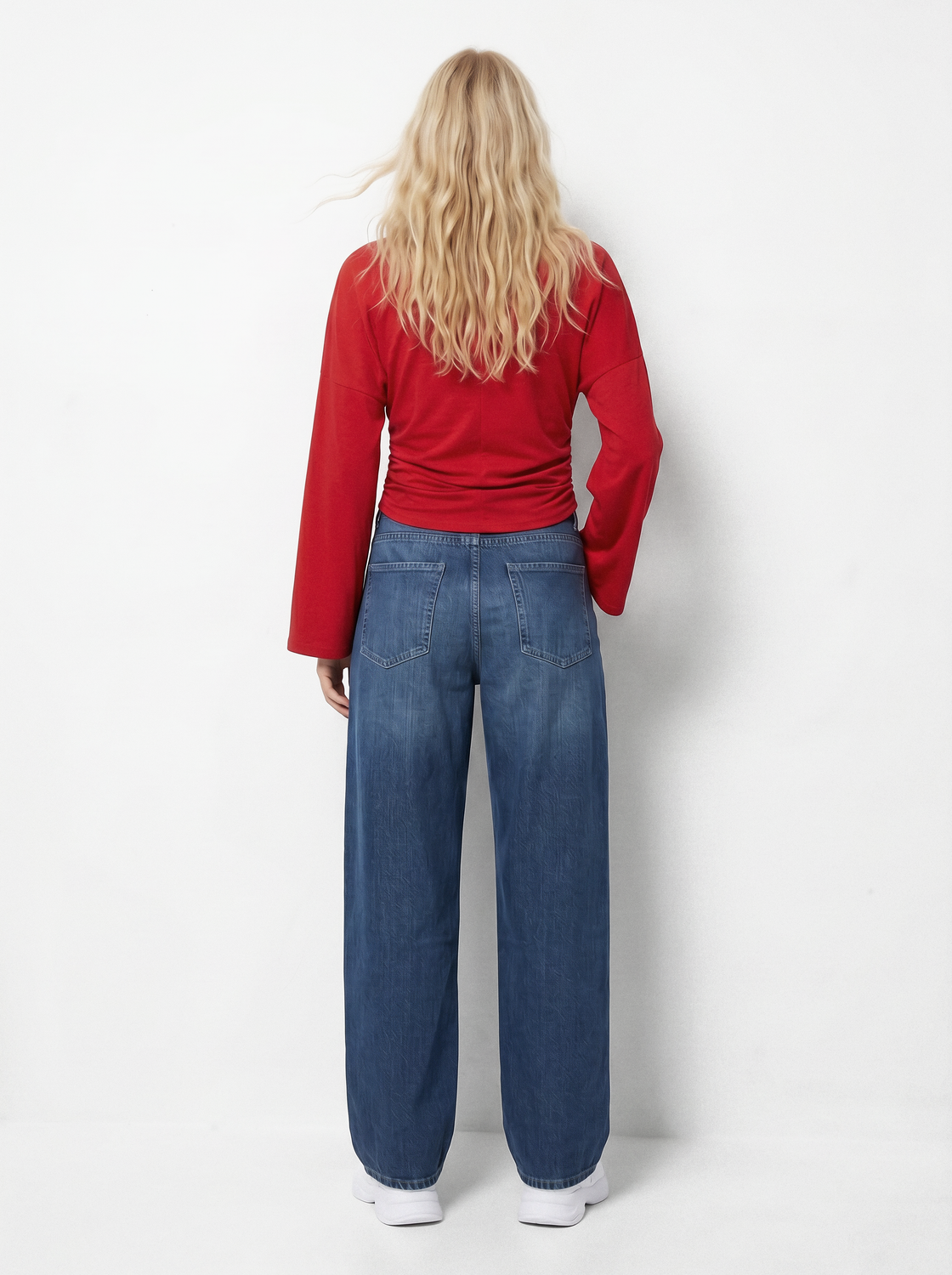 model_shot-front_full